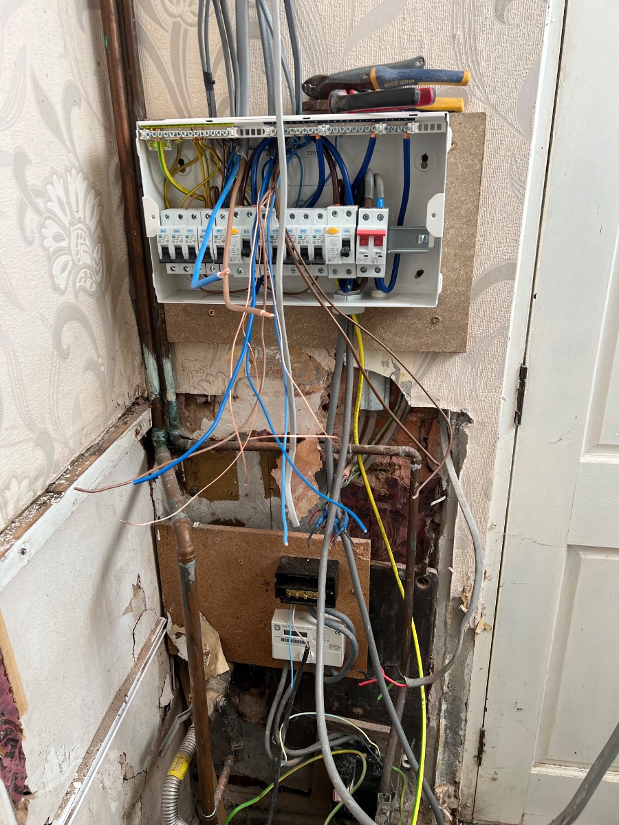 Electrician: Image 21